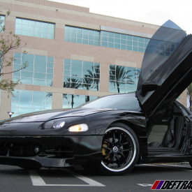 Ламбо двери ULD tuning Bolt ON на Dodge Stealth